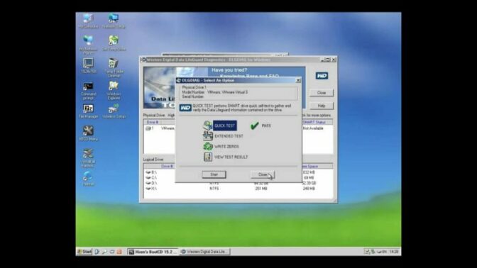 Di jendela Hirens BootCD, pilih opsi Mini Windows XP dengan navigasi panah